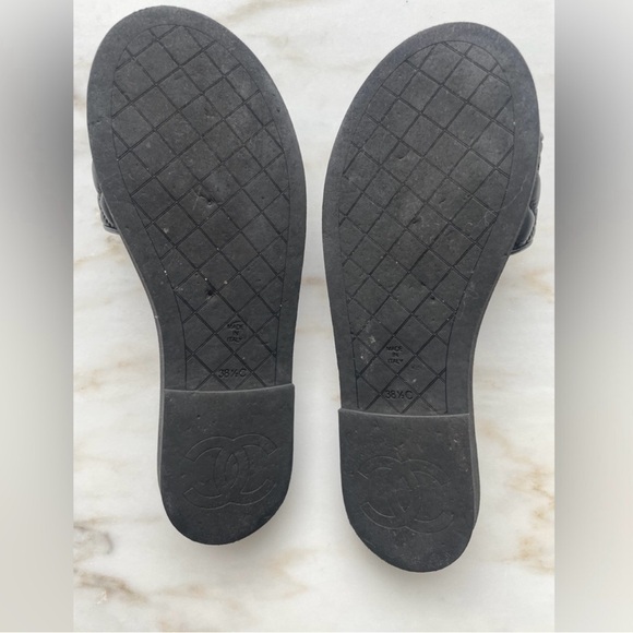 Chanel Padded Slide Mule Sandal 2023 Black Quilted 8.5 - Picture 7 of 7